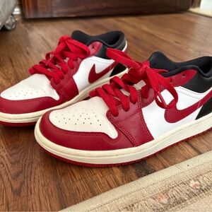 Nike Air Jordan 1 Low Women’s Sneakers